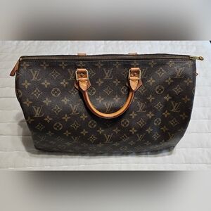SOLD Louis Vuitton Speedy 40 Beautiful Thick Canvas